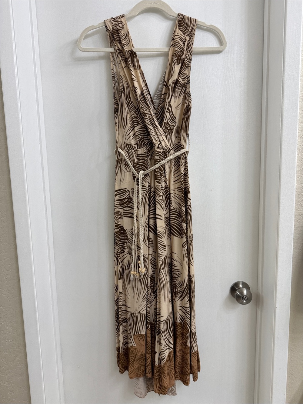 Sleeveless V-Neck Pant Romper